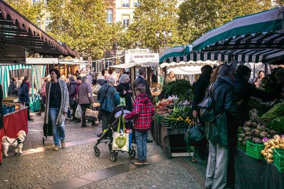 market on the place guillaume ii photo vdl 20240112090412