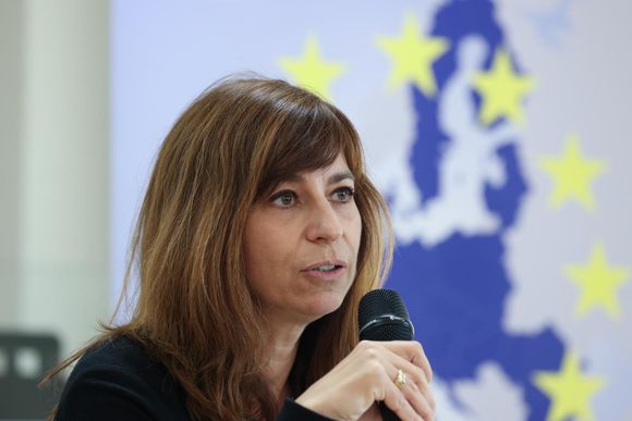 lww6in wirtschaft foyer europeen nationale resultate luxemburg eurobarometer tommy klein anne calteux foto anouk antonyluxemburger wort 20240118172312