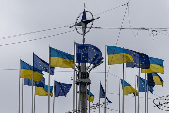 vqulvn ukrainian flags waving next to european unions flags in the centre of kyiv 20231011154620