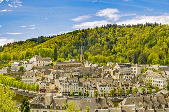 7bop42 bouillon belgium shutterstock 20231228111659