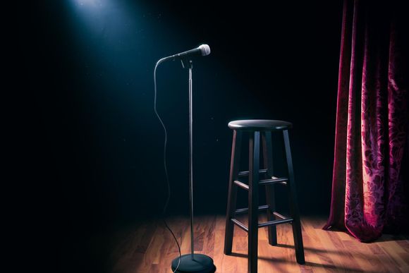 free open mic sessions at vantage respawn bei der gare and updown bar if you need a cut price laugh 20240411135925