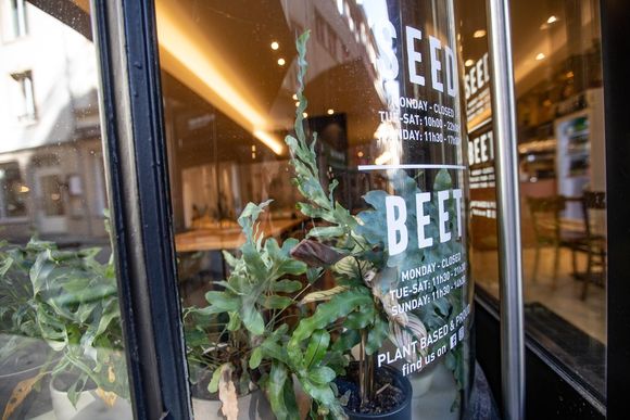 7agvv8 beet is happy to adapt its burgers or mac n cheese to gluten free 20240412145333