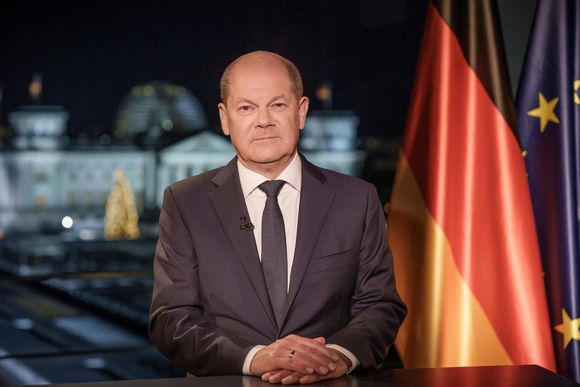 g664gt german chancellor olaf scholz during the recording of his new years speech 20231119165412