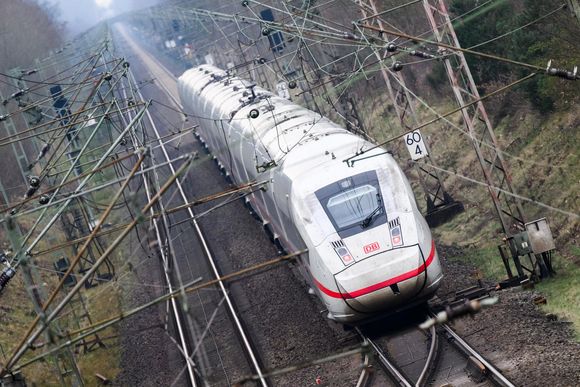 7ztjl7 tarifeinigung bei der bahn erzielt 31444507 20240326115819