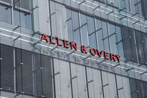dfcxm7 law firm allen overy in