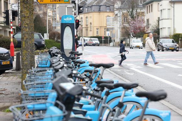 wi9odt 124 veloh stationen gibt es 89 davon auf dem gebiet der stadt