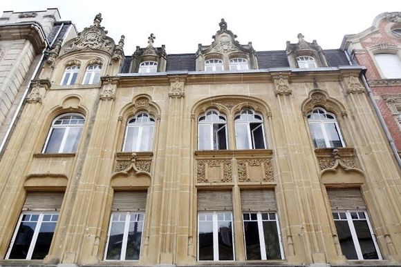 ow2zyw the buildings of esch have intricate facades and window decorations if you look up to the higher floors photo guy jallay 20240403081122