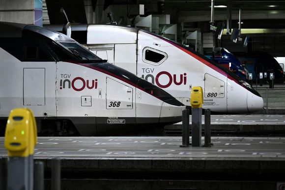 a6x9xn tgv trains inoui at a standstill on platforms at the montparnasse station in paris january 19 2023 20240313112509