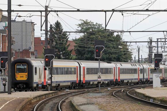 q6veta entames depuis 2007 les travaux de modernisation de la ligne bruxelles luxembourg pourraient beneficier dun nouveau coup de pouce de la commission 20231221113800