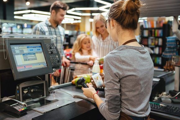 b9eblw beautiful family standing cash counter 20231020101403